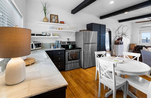 Talent Cottage | Paschal Winery