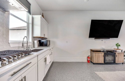 West Pasco Apartment | Pasco Studio Vacation Rental w/Private Patio!