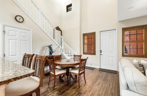 Biggar Apartment | Paseo 4107