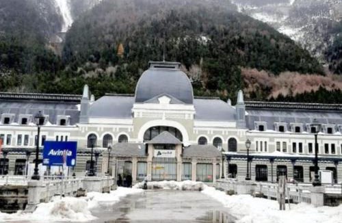 Canfranc-Estacion Apartment | PASEO DE LOS AYERBE Nº5