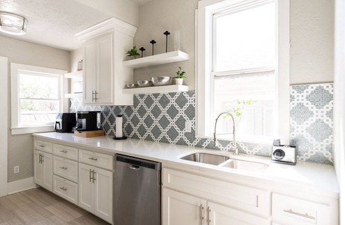 Central Oklahoma City Villa | PASEO/PLAZA District🚶‍♀️ | 30TH ST & Classen Blvd | Central ⚡| Dog Friendly🐶