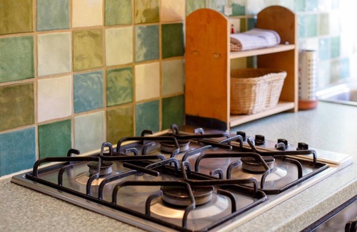 Cherry Hinton Apartment | Pass the Keys | Charming Ground Floor Flat with Free Parking