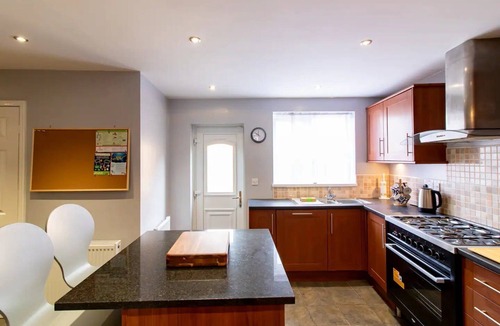 Ferryhill House | Pass the Keys | Church View