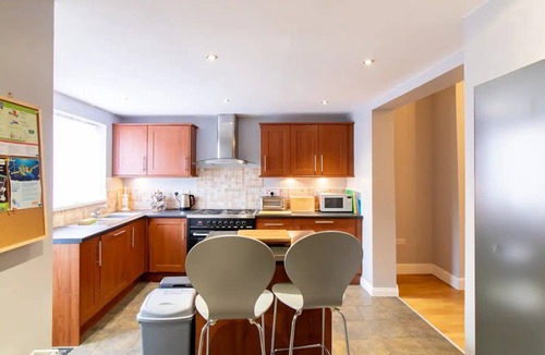 Ferryhill House | Pass the Keys | Church View