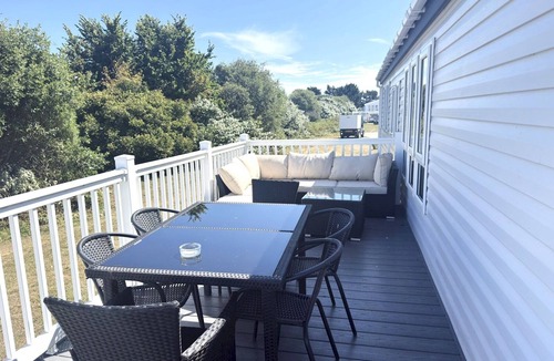 Lydd Apartment | Pass the Keys | Luxury Lodge