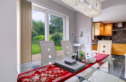 Cheadle House | Pass the Keys | Modern Comfortable Home with parking