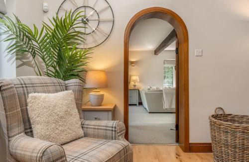 Radnage House | Pass the Keys Quintessential Chilterns Hideaway