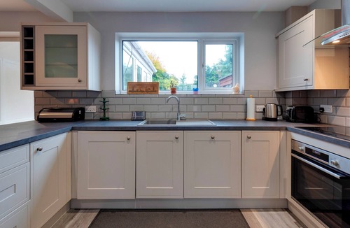 Cherry Hinton House | Pass the Keys | Spacious and modern house with Free Parking
