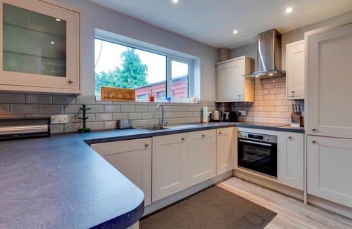 Cherry Hinton House | Pass the Keys | Spacious and modern house with Free Parking