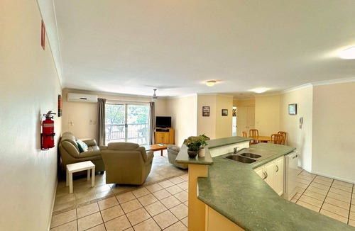 Bellara Apartment | Passage Blue