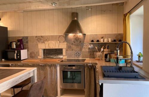 Saint-Bonnet-de-Rochefort House | Passage du 8