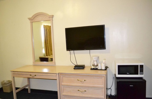 Downtown Niagara Falls Hotel | Passport Inn - By The Falls NY
