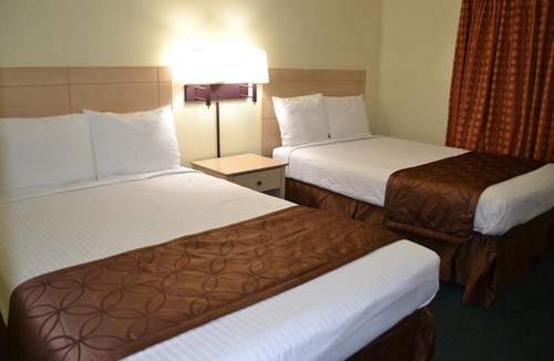 Downtown Niagara Falls Hotel | Passport Inn Niagara Falls