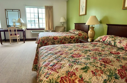 Paradise Hotel | Passport Inn