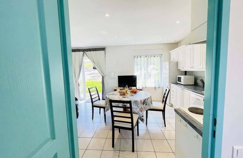 Forges-les-Bains Apartment | Pasteur