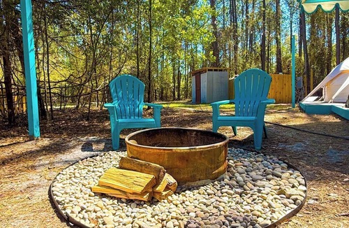 Middleburg RV Rental | Pasture Bedtime Yurt
