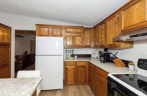 Tussy House | Pasture's Edge Retreat Comanche Lakes & Golf