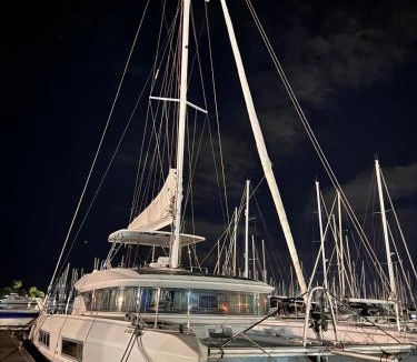 El Grau Boat Rental | Patagonia
