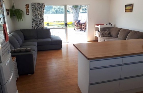 Pataua House | Pataua South beach paradise