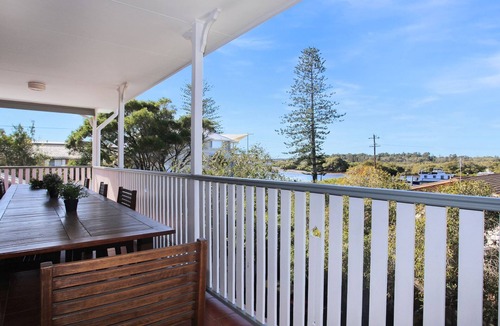 Tea Gardens House | Patch of Paradise - Iluka