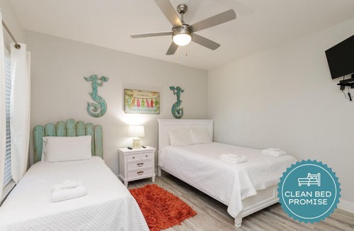 Corpus Christi House | Pathway to the Sea C203