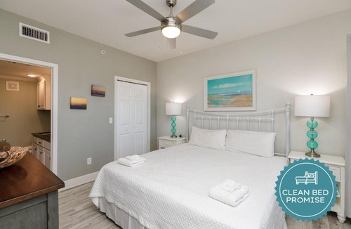 Corpus Christi House | Pathway to the Sea C203