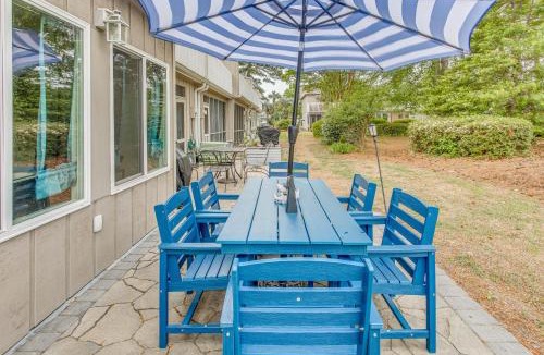 North Myrtle Beach House | Patio & Balcony! NMB Townhome < 2 Mi to Shore