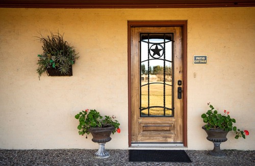 Brenham Cabin | Patio cottage at Rockin' Star Ranch