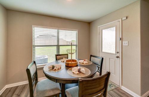 Venus House | Patio & Fenced Yard: Peaceful Venus Retreat