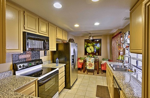Palm Desert House | Patio & Mountain Views: Palm Desert Townhome
