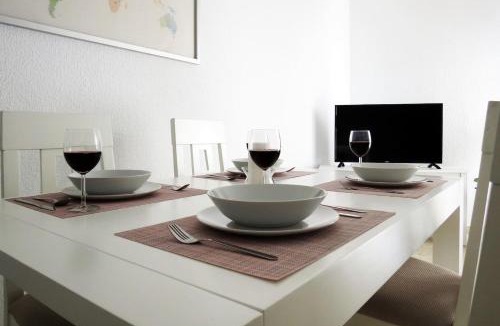 San Lorenzo Apartment | Patios de San Rafael