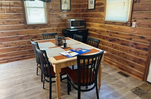 Eckerty Cabin | Patoka Lake Deluxe with Hot Tub Cabin #20 at Patoka 4 Seasons Resort