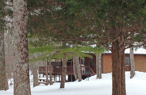 Eckerty Cabin | Patoka Lake Deluxe with Hot Tub #15 at Patoka 4 Seasons Resort