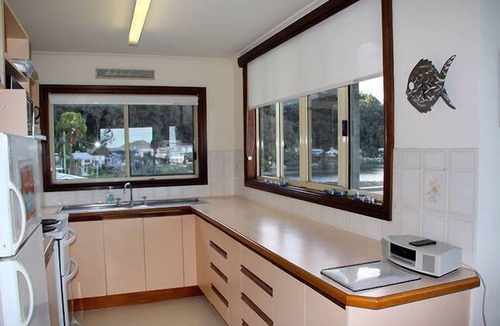 Patonga House | Patonga Beach Bach