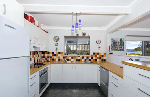 Patonga House | Patonga Corner Cottage by HolidayCo.