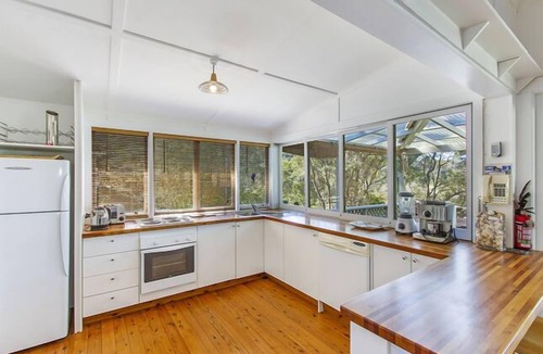 Patonga House | Patonga Hillside Retreat