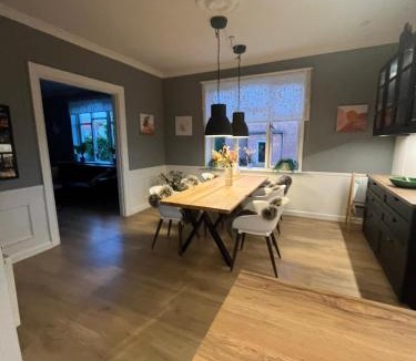 Hjørring Apartment | patriciervilla i 2plan udlejes