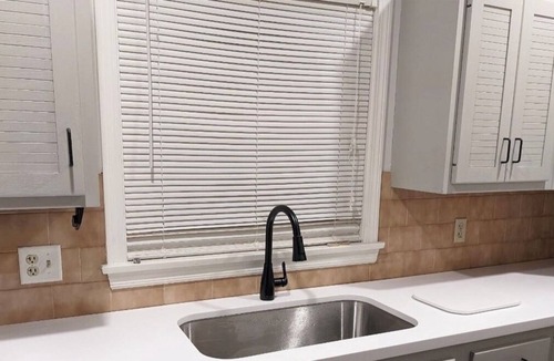 Bristol House | Patriotic Downtown Bristol!