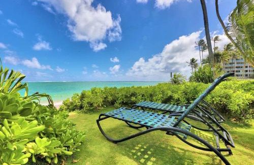 Punaluu House | Pats at Punalu'u - Beachfront Condos