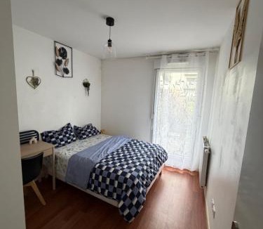 Carrieres-sous-Poissy House | Patty Home Stay