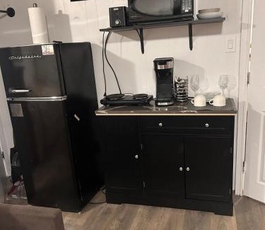 Thornhill Apartment | Pau-Rae's Cozy Spot - your home away from home!