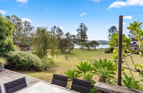 Pauanui House | Pauanui Beach House Suntrap
