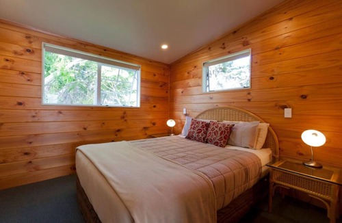Pauanui Hotel | Pauanui Pines Motor Lodge