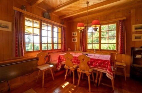 Alpe des Chaux Ski Chalet | Pauline