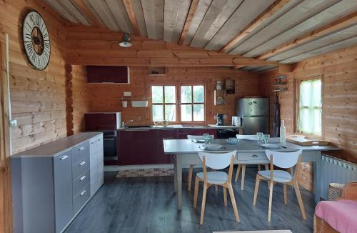 Saint-Pal-de-Senouire Ski Chalet | Pause nature au cœur des forêts