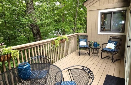 Big Canoe Cabin | Pause & Relax: Couples Mountain Getaway