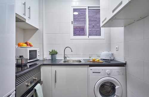 Sants-Badal Apartment | PAVIA1-2 · Fantastic 3 BR apartment in Sants