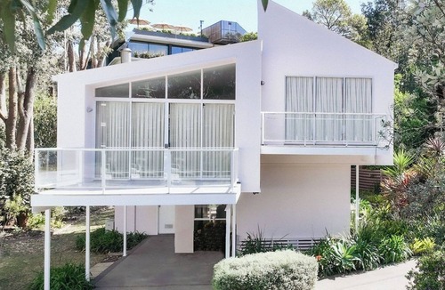 Mollymook Beach House | Pavilion Beach House