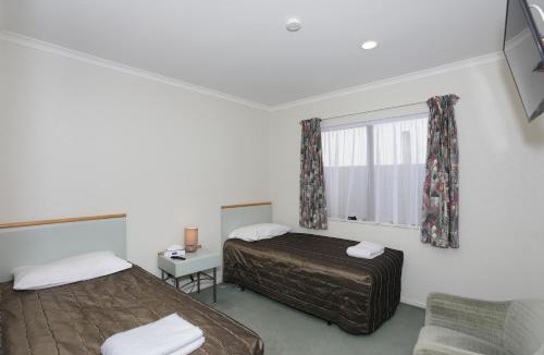 Palmerston North Hotel | Pavilion Motel & Conference Centre