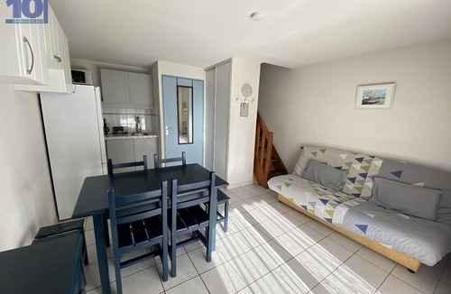 Vendres House | Pavilion with pool, 350m from beach, 6 people, private parking